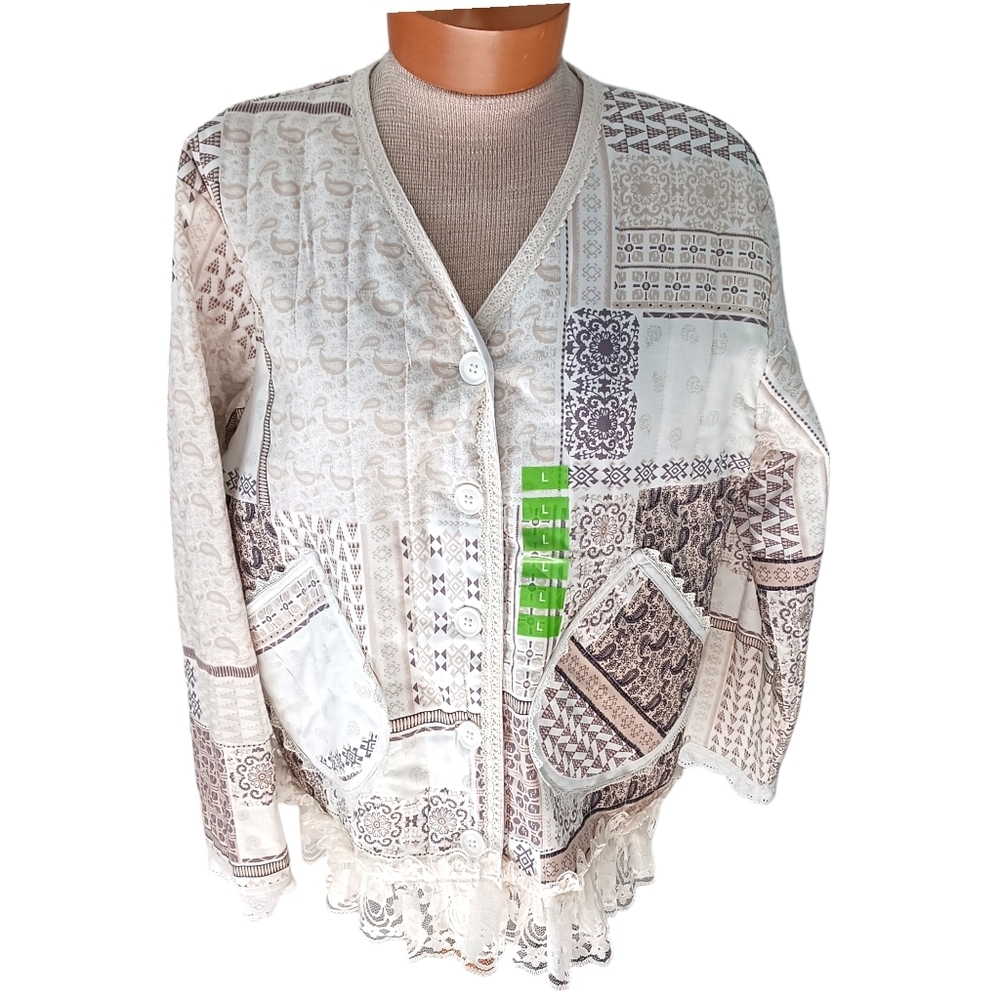 Upcycled Size Large Women’s Quilted Jacket Ruffled Lace Boho Lagenlook Beige